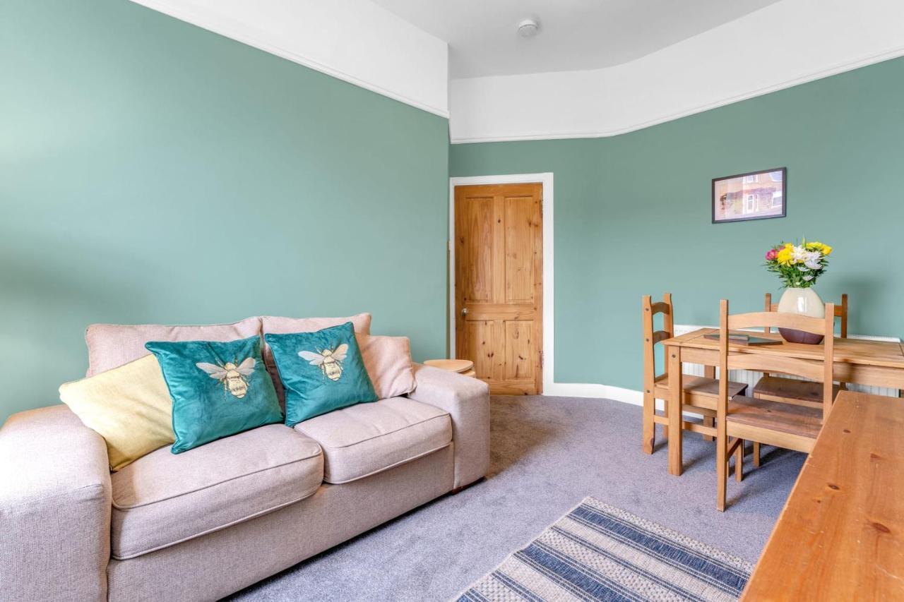 Bright And Quiet Edinburgh Home מראה חיצוני תמונה