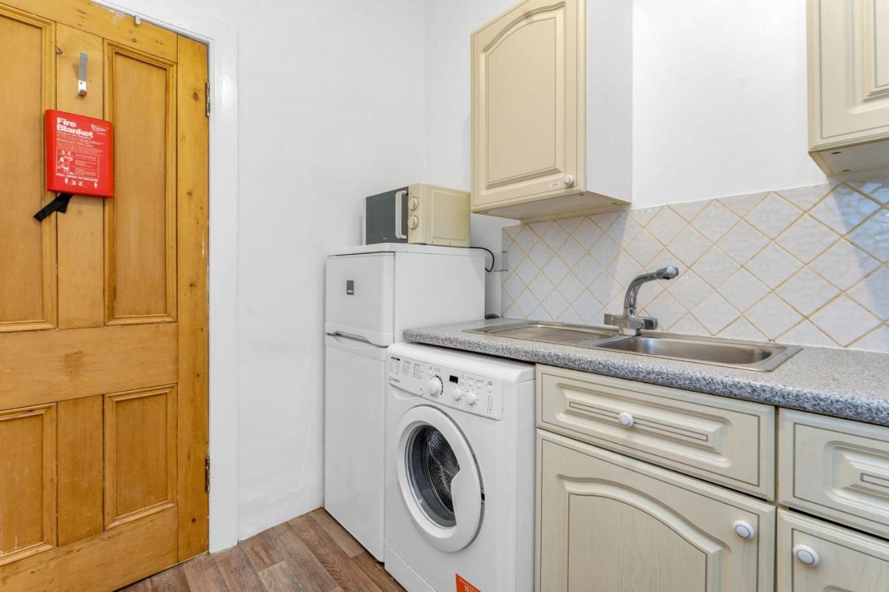 Bright And Quiet Edinburgh Home מראה חיצוני תמונה