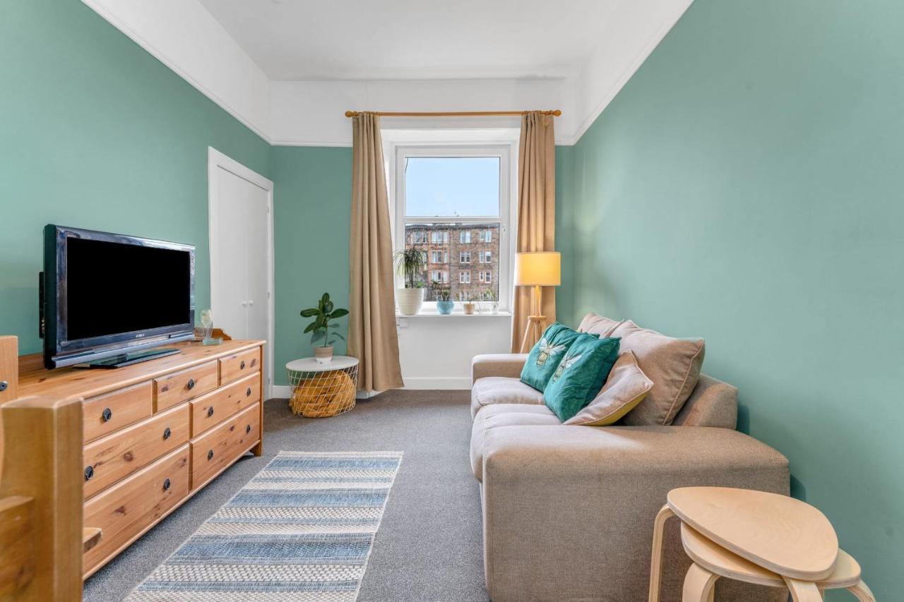 Bright And Quiet Edinburgh Home מראה חיצוני תמונה